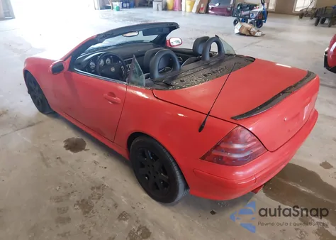 2001 Mercedes-Benz Slk 230 Kompressor z USA, uszkodzony, nr VIN WDBKK49F11F195802